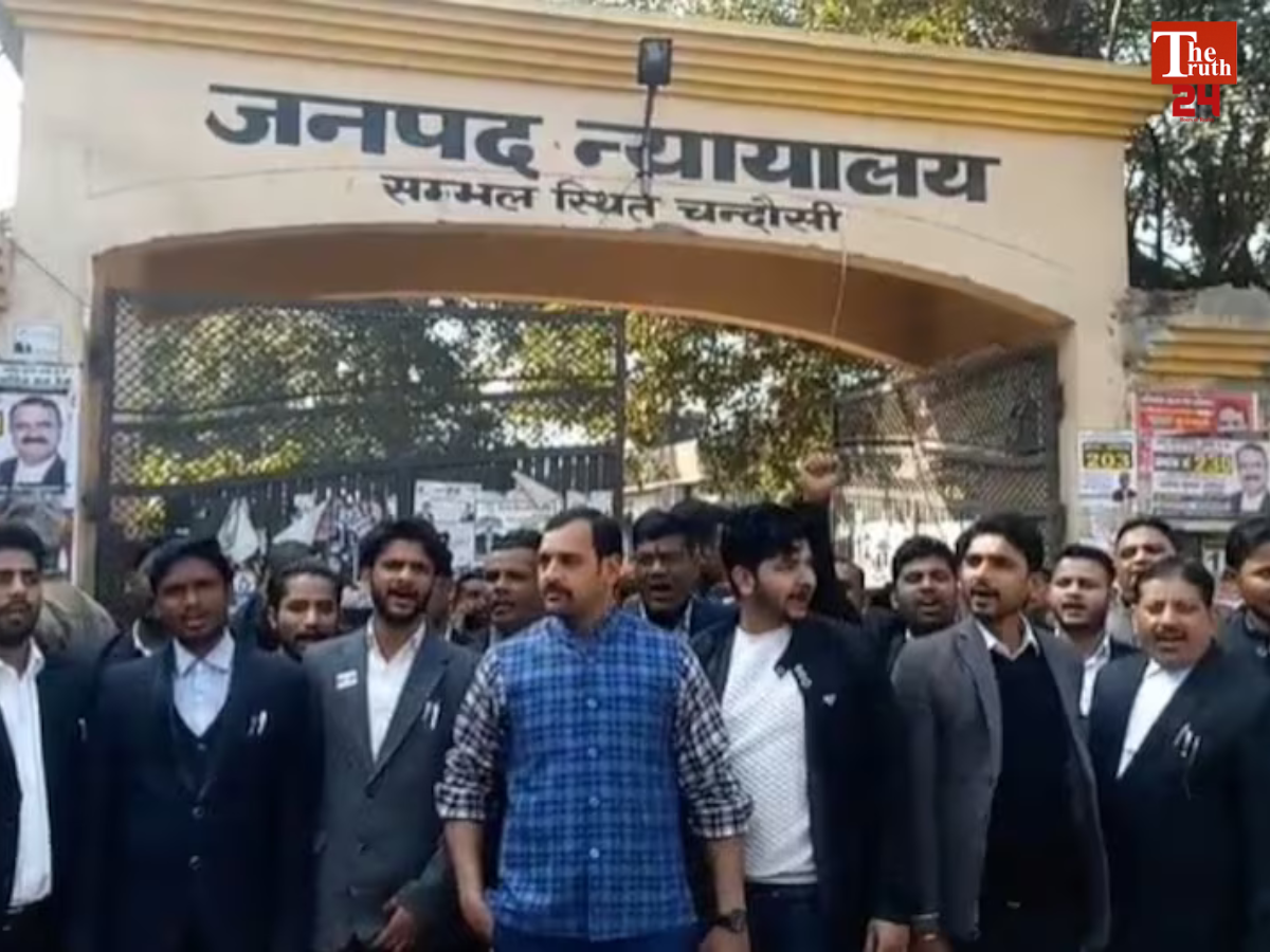 sambhal lawyers protest