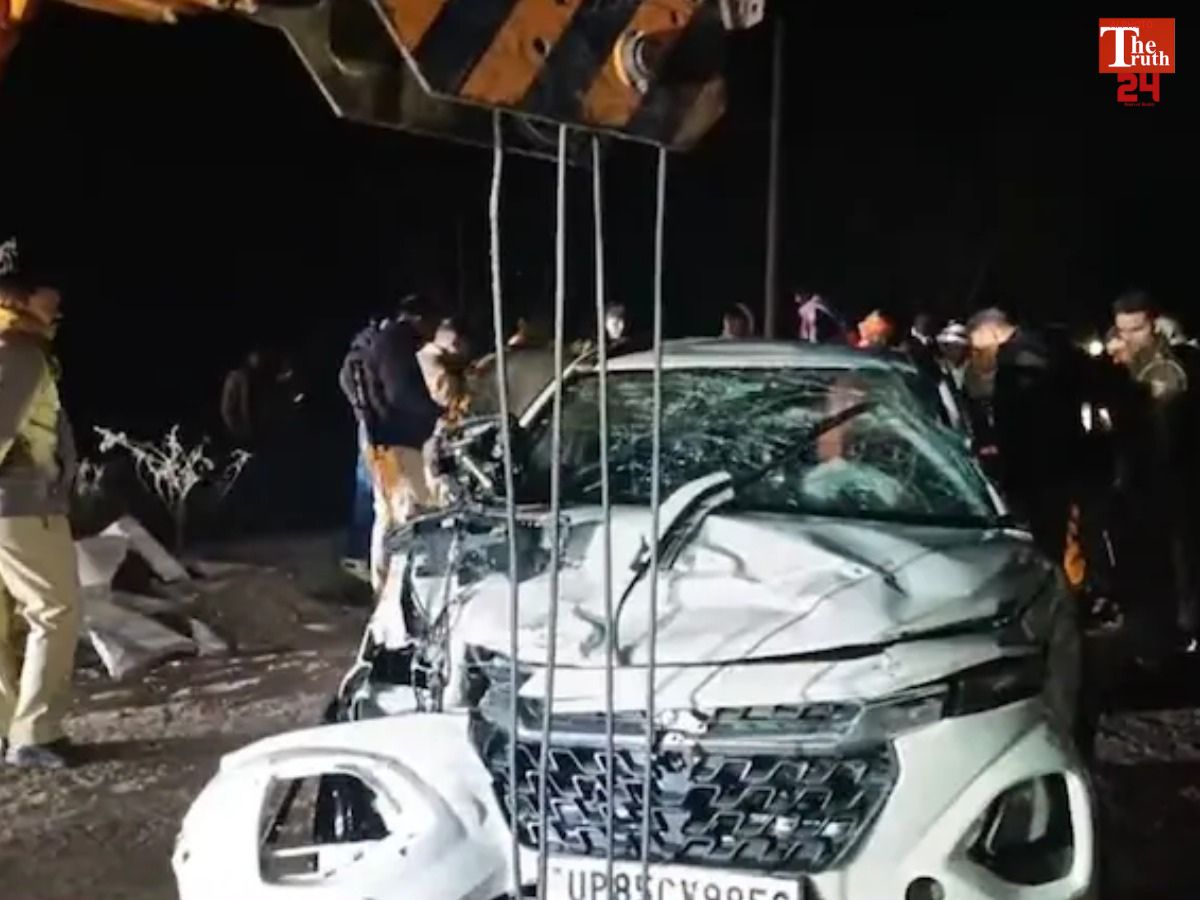 Mathura Road Accident