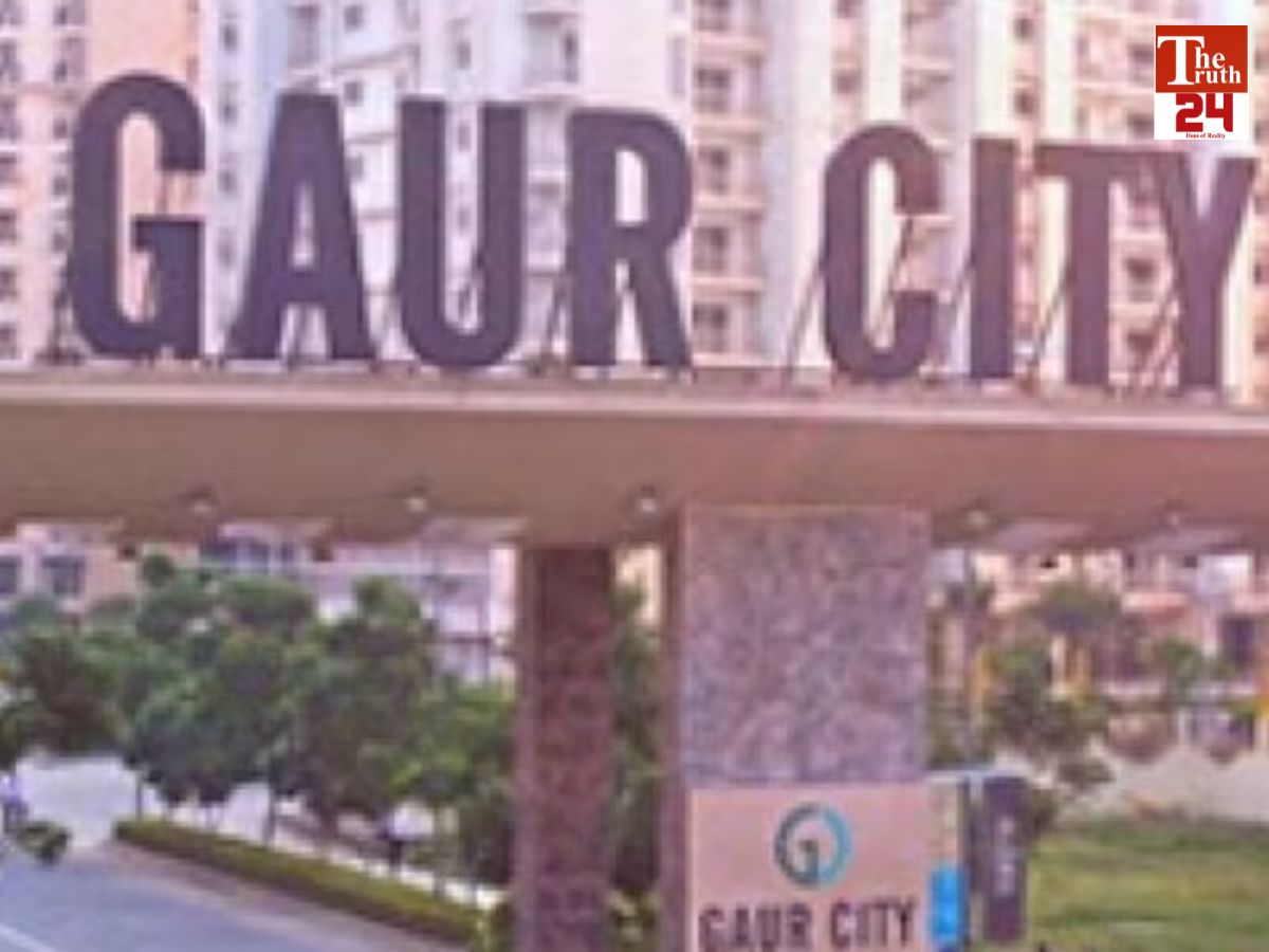 3 year old child died after he fell form a balcony greater noida uttar pradesh