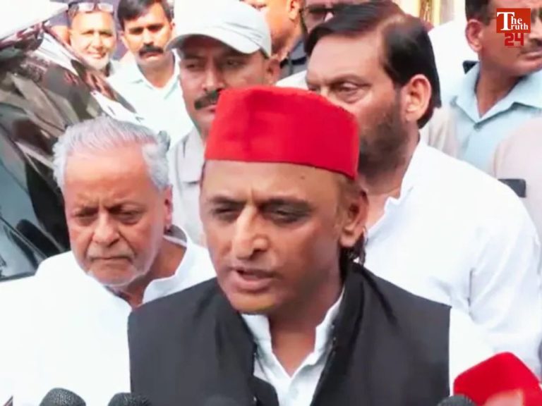 Akhilesh Yadav meets shankaracharya