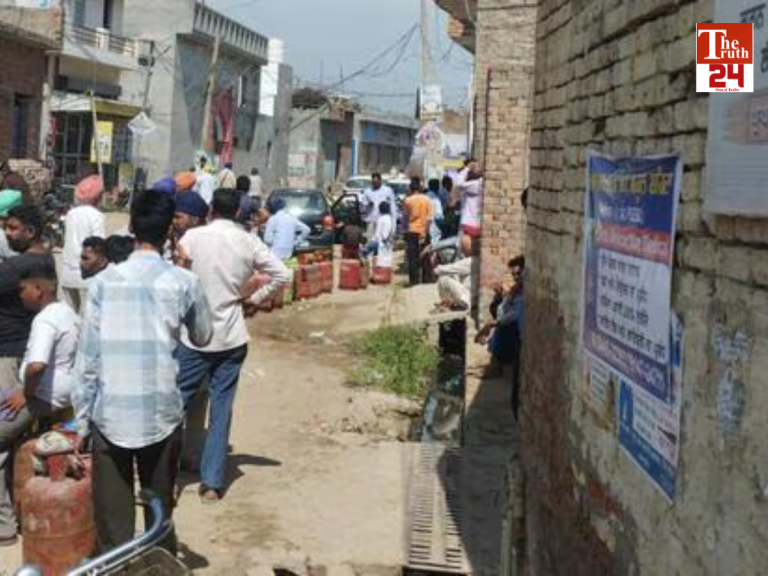 Punjab elderly man died in gas agency line barnala