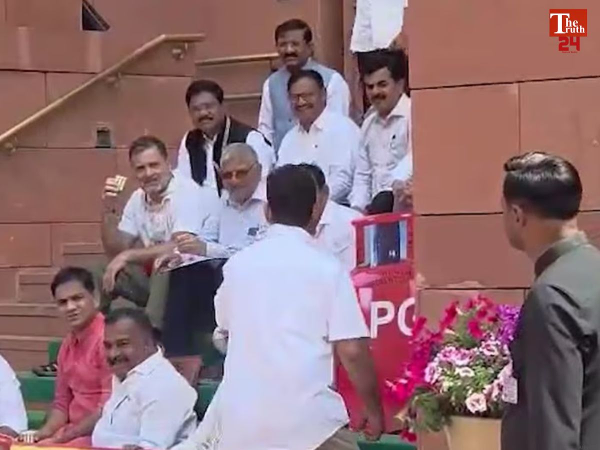 Rahul Gandhi LPG protest