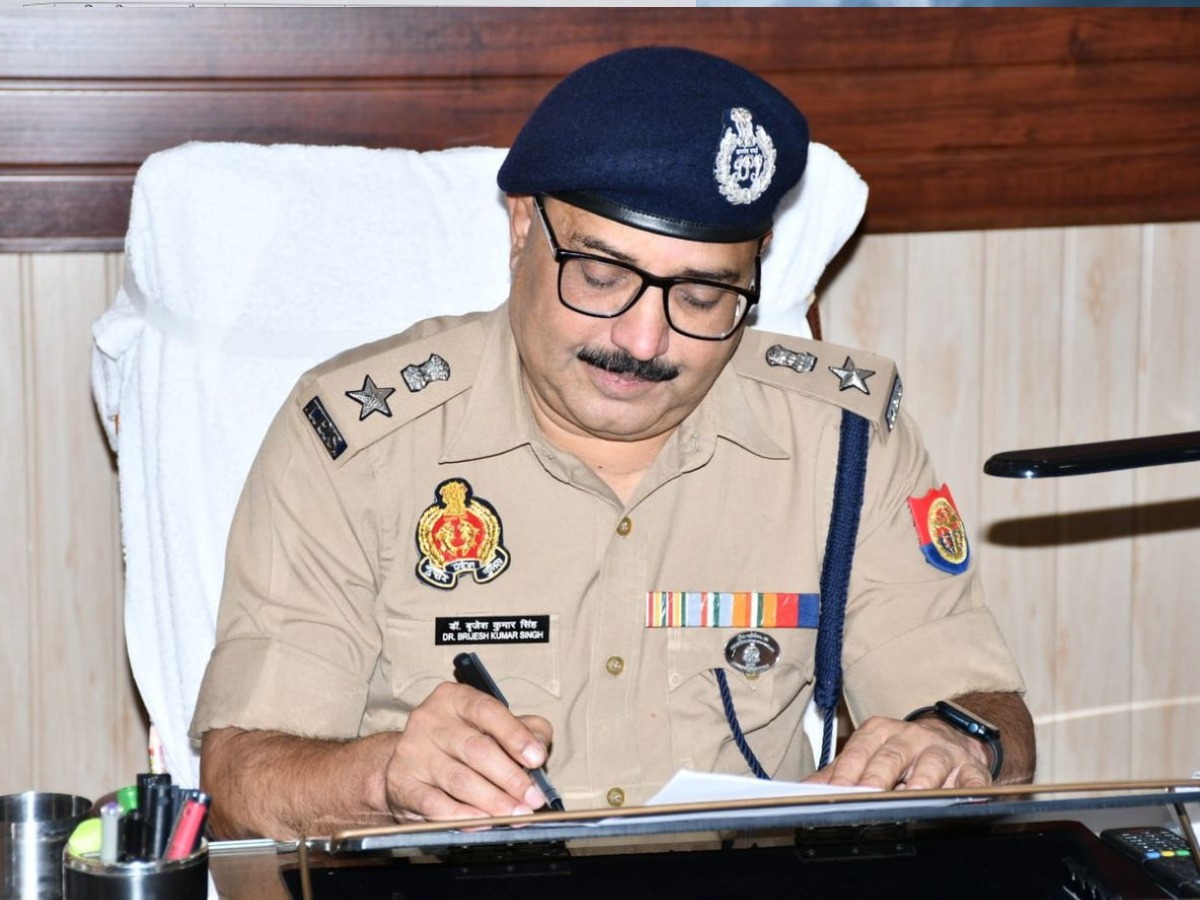 badaun double murder case ssp brijesh kumar singh transferred