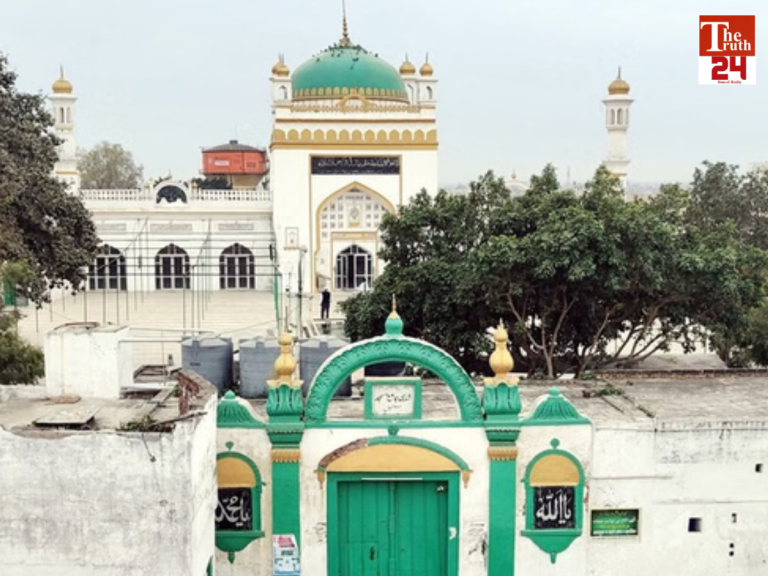alert in Sambhal decision jama masjid Eid Decorations disputed Jama Masjid banned in Sambhal