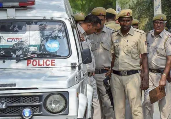 delhi-police-generic-pti_625x300_1528917240983 (2)