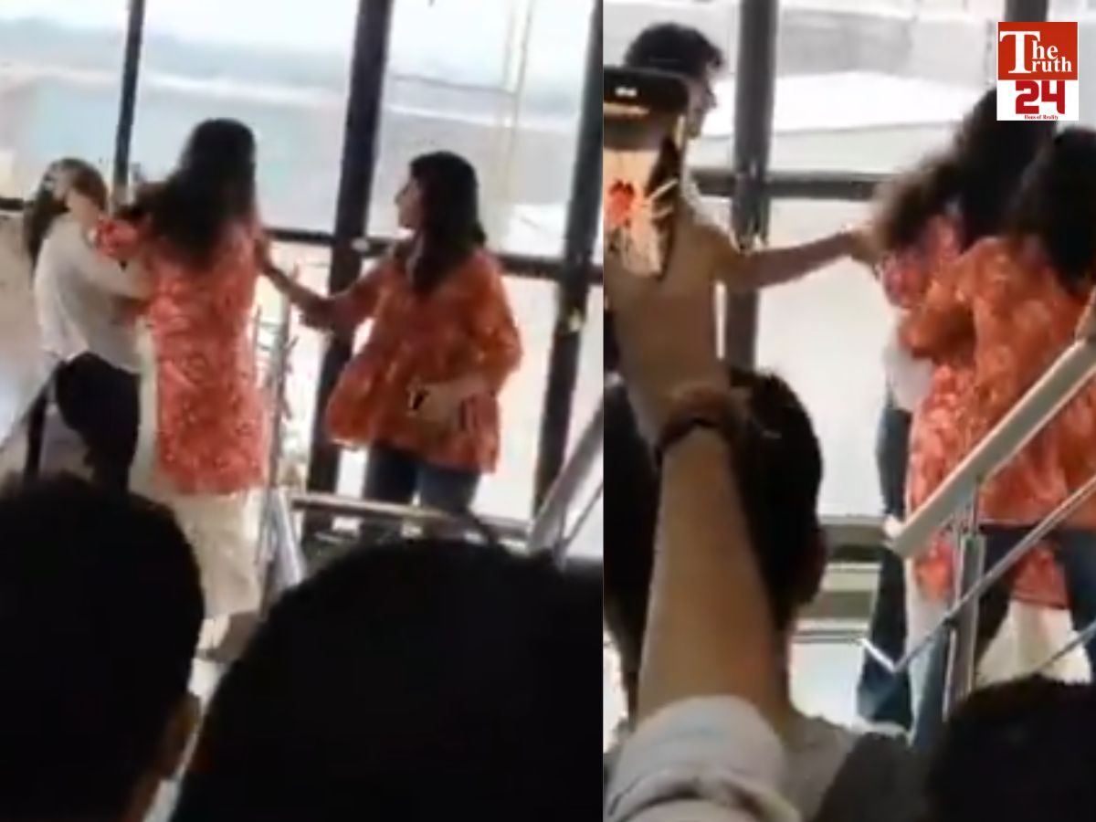 girls fight over a boyfriend in video viral galgotias university Noida