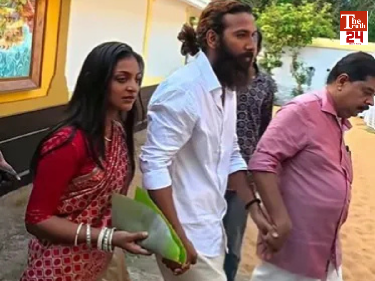 mahakumbh viral girl monalisa and Farman khan marriage news controversy