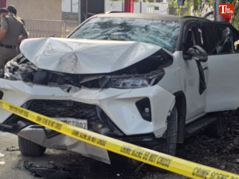 overtaking dispute Dehradun