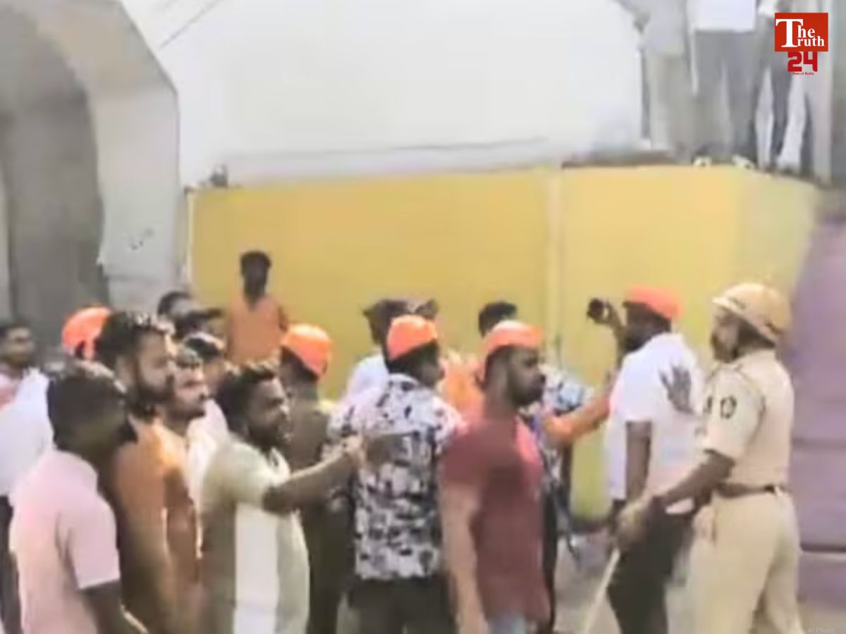 stone pelting on ram navmi procession