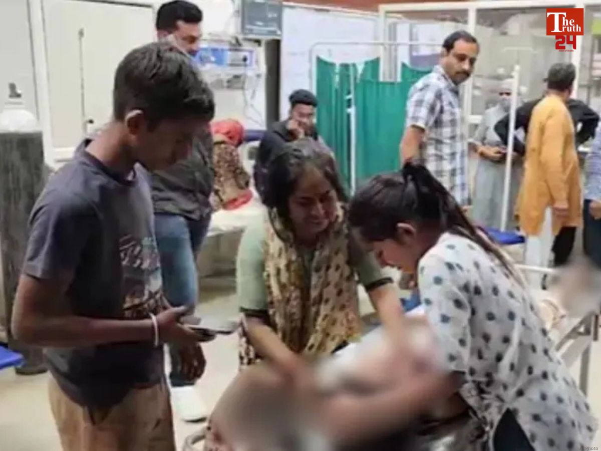 hathras monkey attack