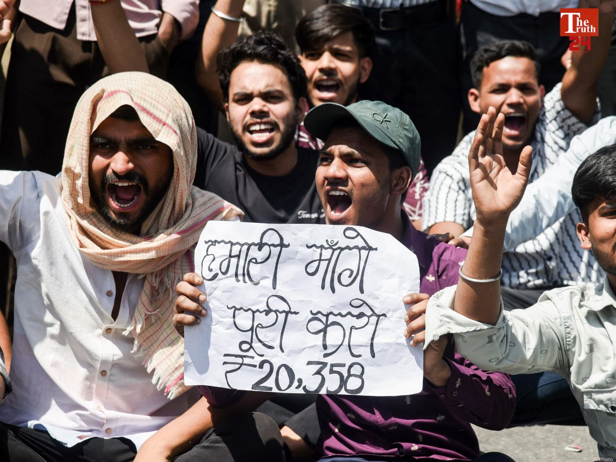 noida workers protest