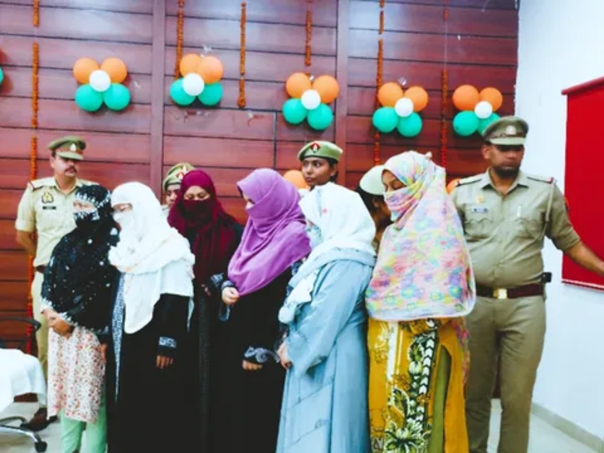 dios office scam 8 crore rupees fraud exposed in Pilibhit 7 women arrested 5 cr fozen