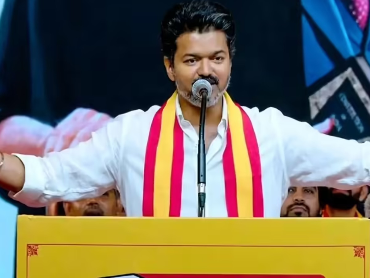 why the Governor reprimanded Vijay during the swearing in oth ceremony