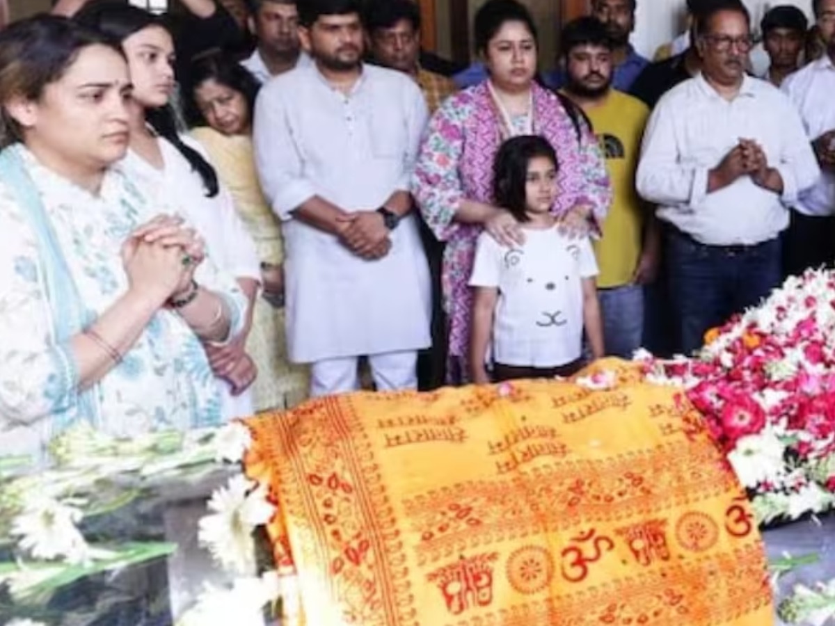 prateek yadav ashthi visarjan aparna yadav to go haridwar with family