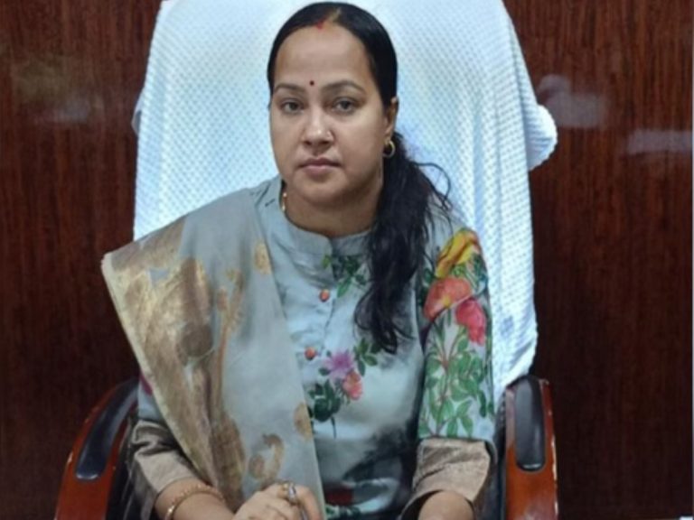 former bsa shalini srivastava anticipatory bail rejected from allahabad high court Deoria Teacher Suicide case