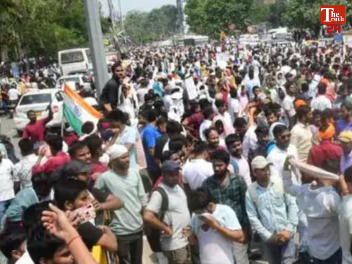patna tre 4 protest lathi charge on students bihar