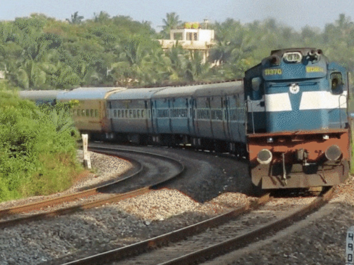 Special Trains ready for neet exam candidates in lucknow division administration crowd management railway stations