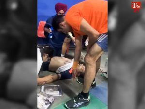 badminton player heart attack