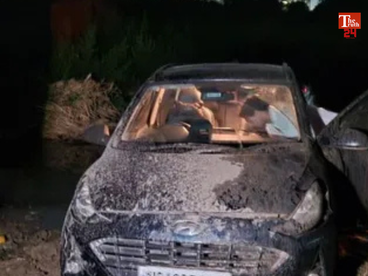 car falls into drain due to google map shown route hapur