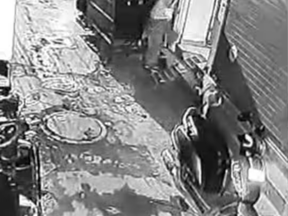 fire case turned murder cctv reveals truth tughlakabad Extension Fire