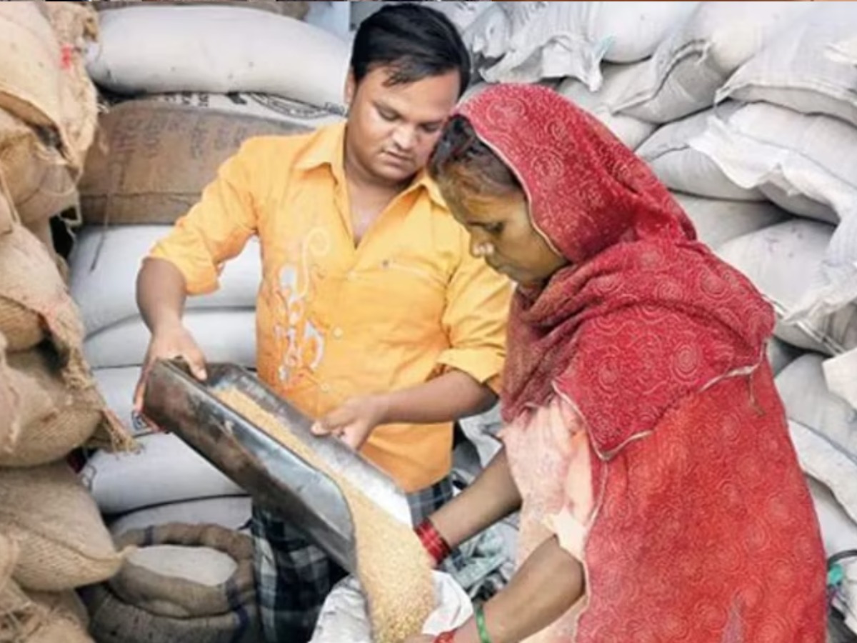 Good news for ration dealers in Uttarakhand they will now receive commission of ₹195 per quintal directly benefiting