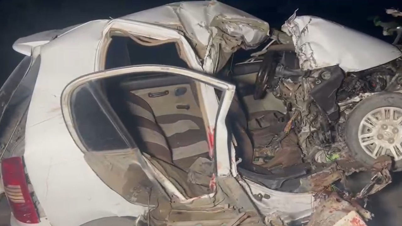 road accident in baghpat on Delhi-Saharanpur Highway two died on spot