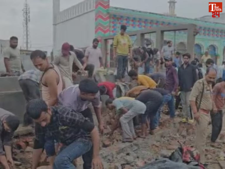 bulandshahr mosque wall collapse heavy rain two dead khurja