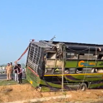 bus collided with divider on Ganga Expressway in Bahjoi Sambhal 2 people died on spot