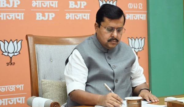 bjp announces new national office bearers team